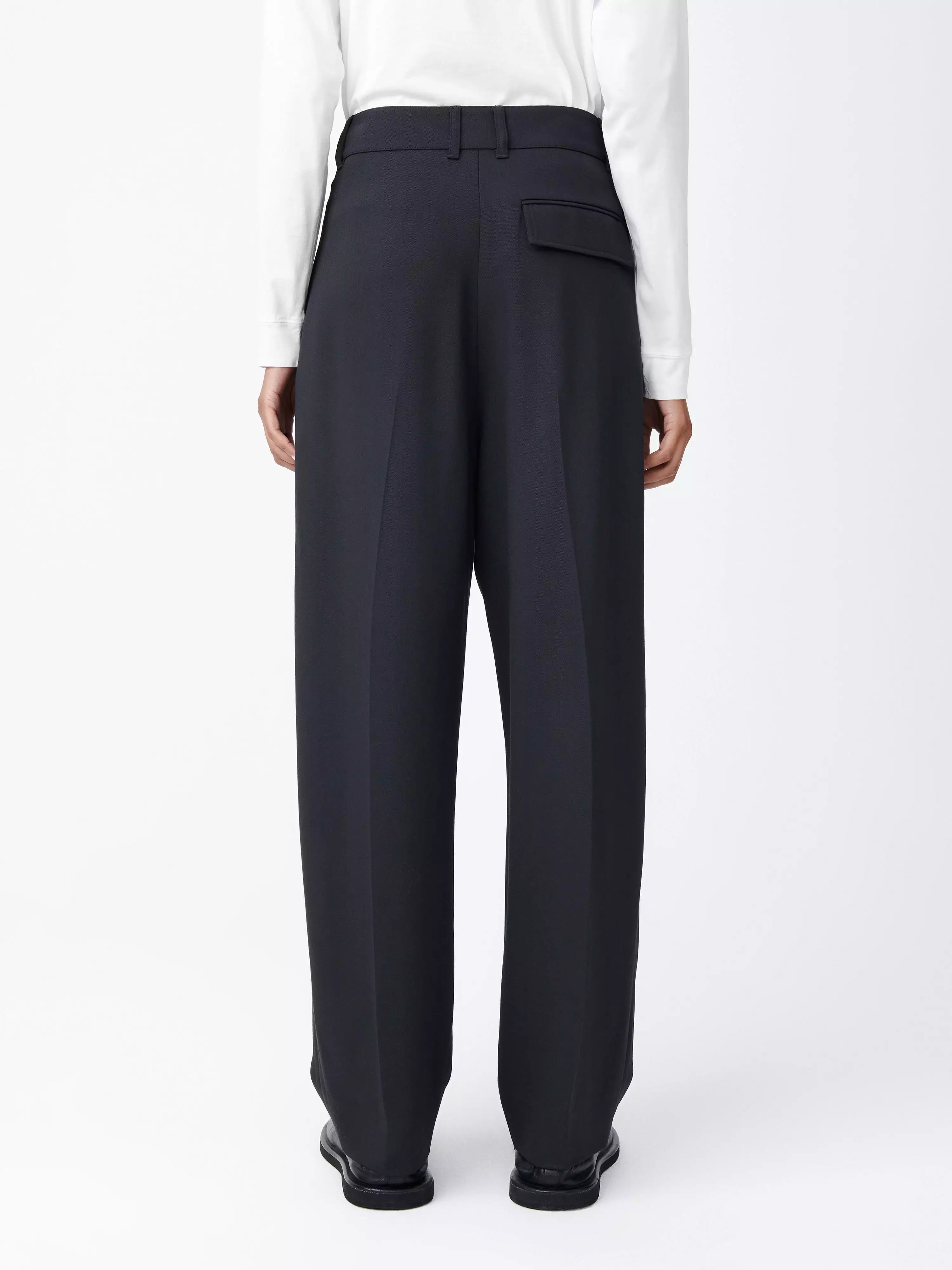 Acuna Viscose Pant in Darkest Navy