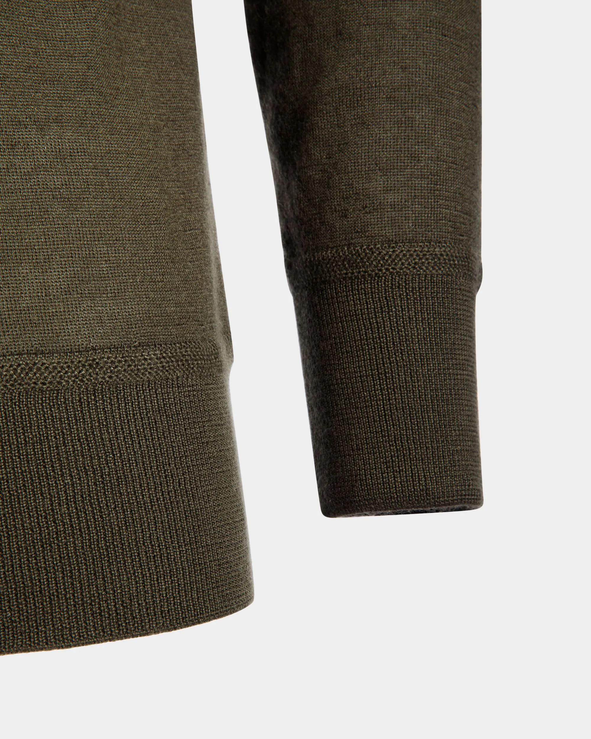 Adrien Brody Travel Collection Crewneck Sweater In Military Green Cashmere 