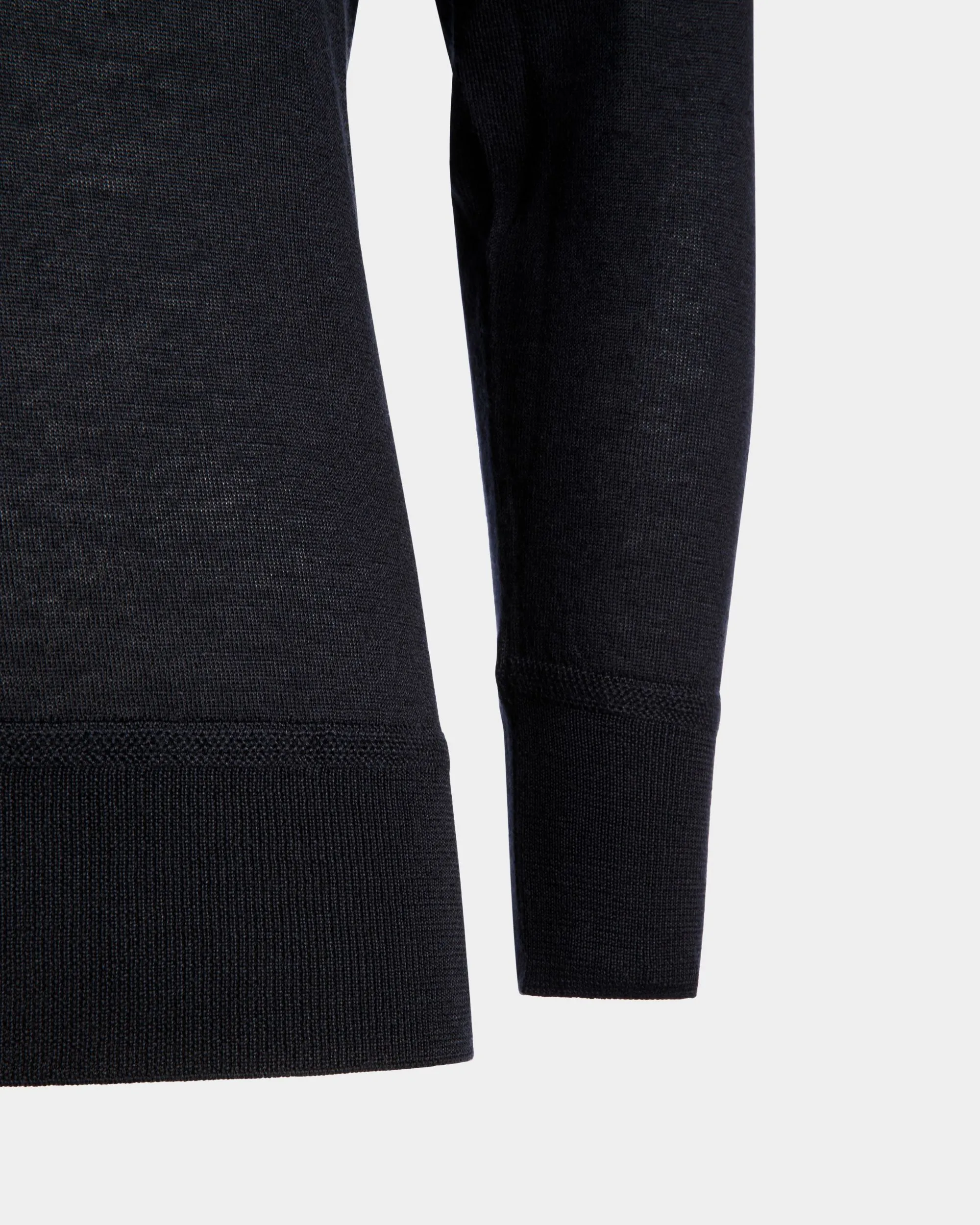 Adrien Brody Travel Collection Crewneck Sweater In Navy Blue Cashmere 