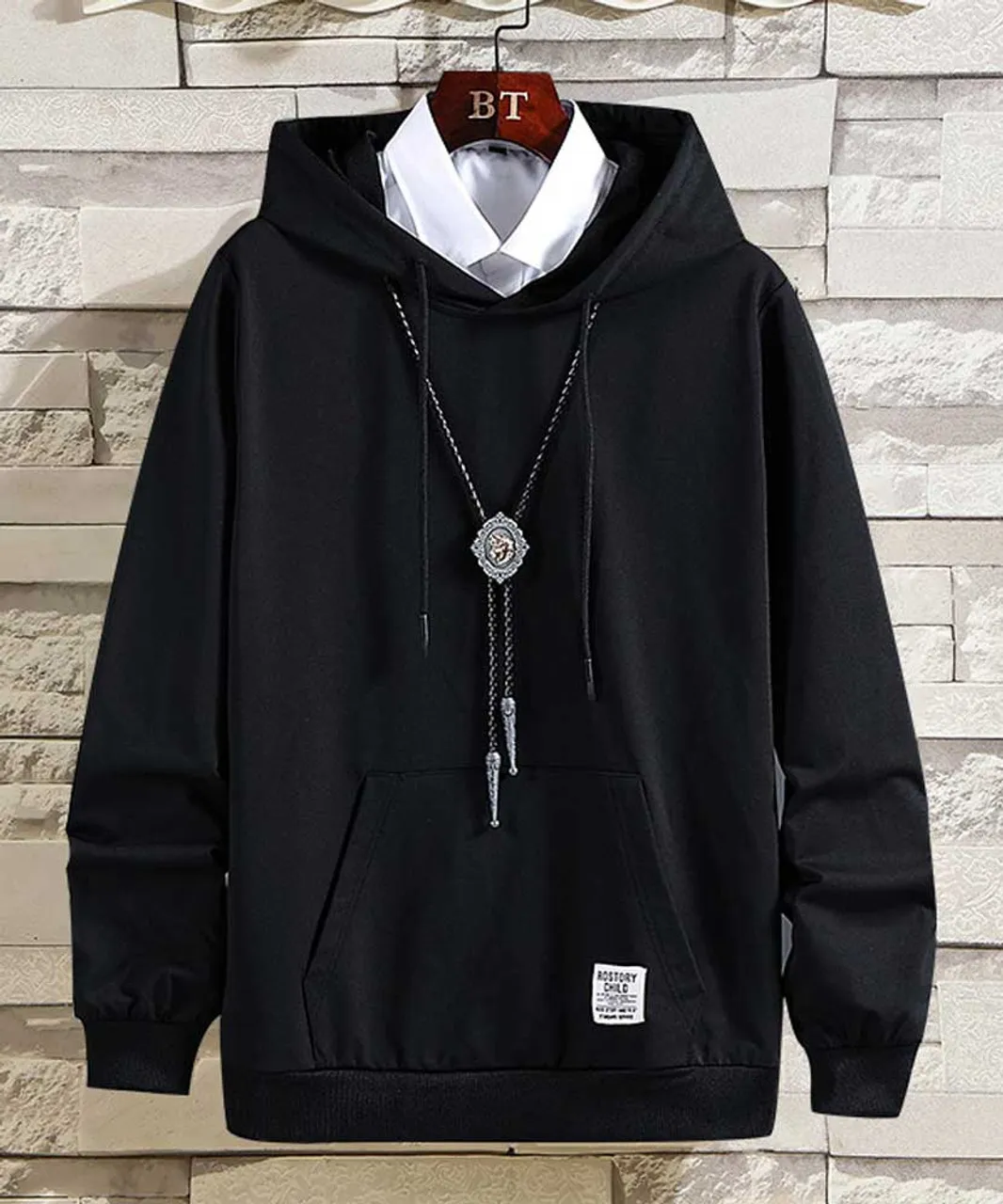 Black long sleeve print pull over hoodies with pouch pocket