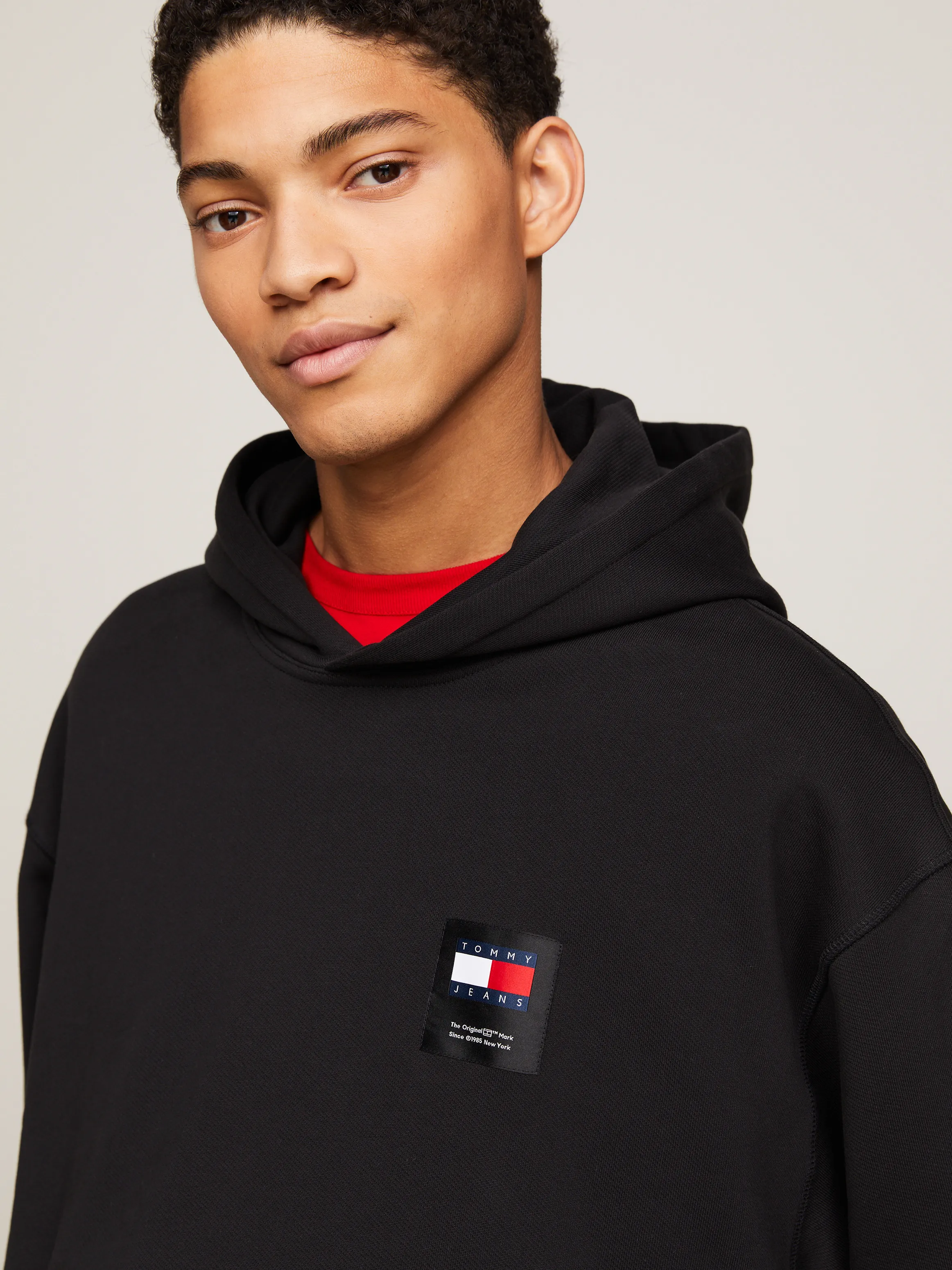 Classics Back Logo Boxy Fit Hoodie | Sweatshirts & Hoodies | Tommy Jeans