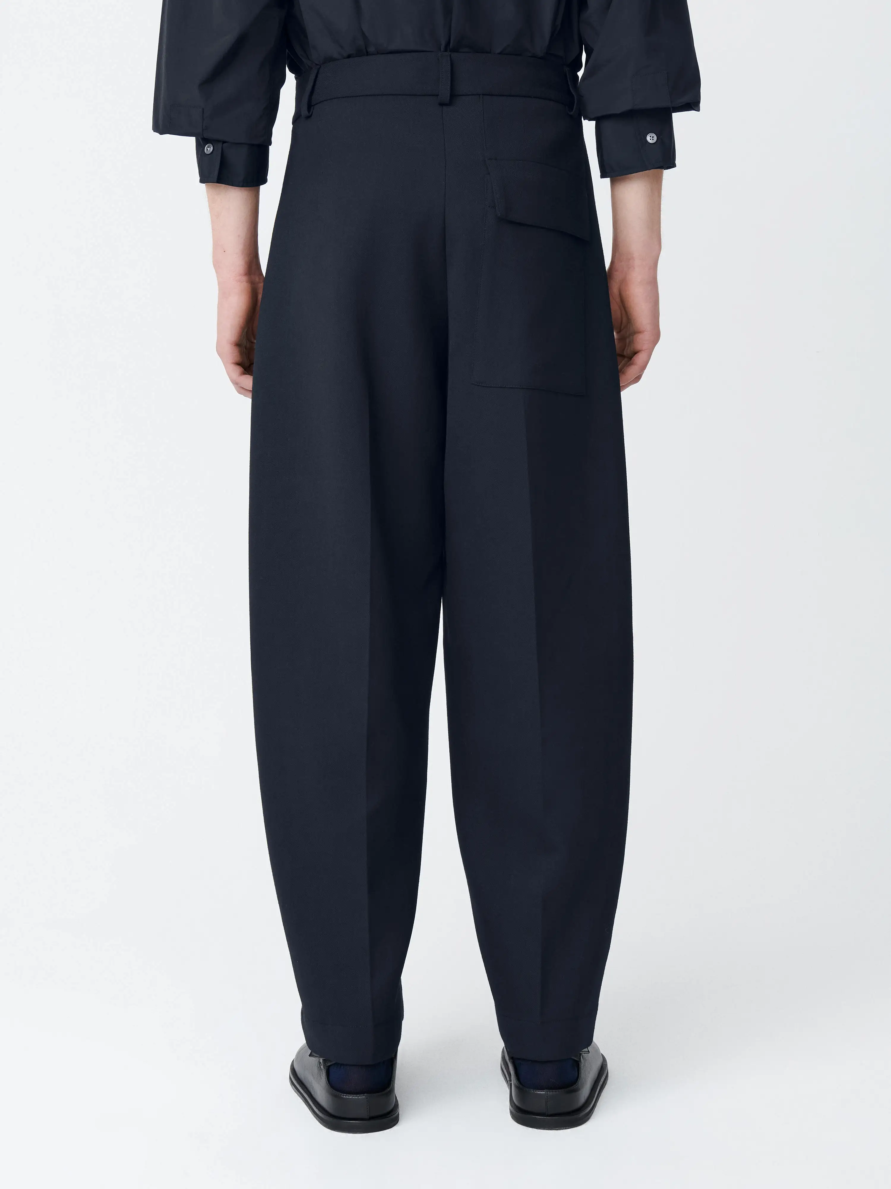 Ellis Pant in Darkest Navy