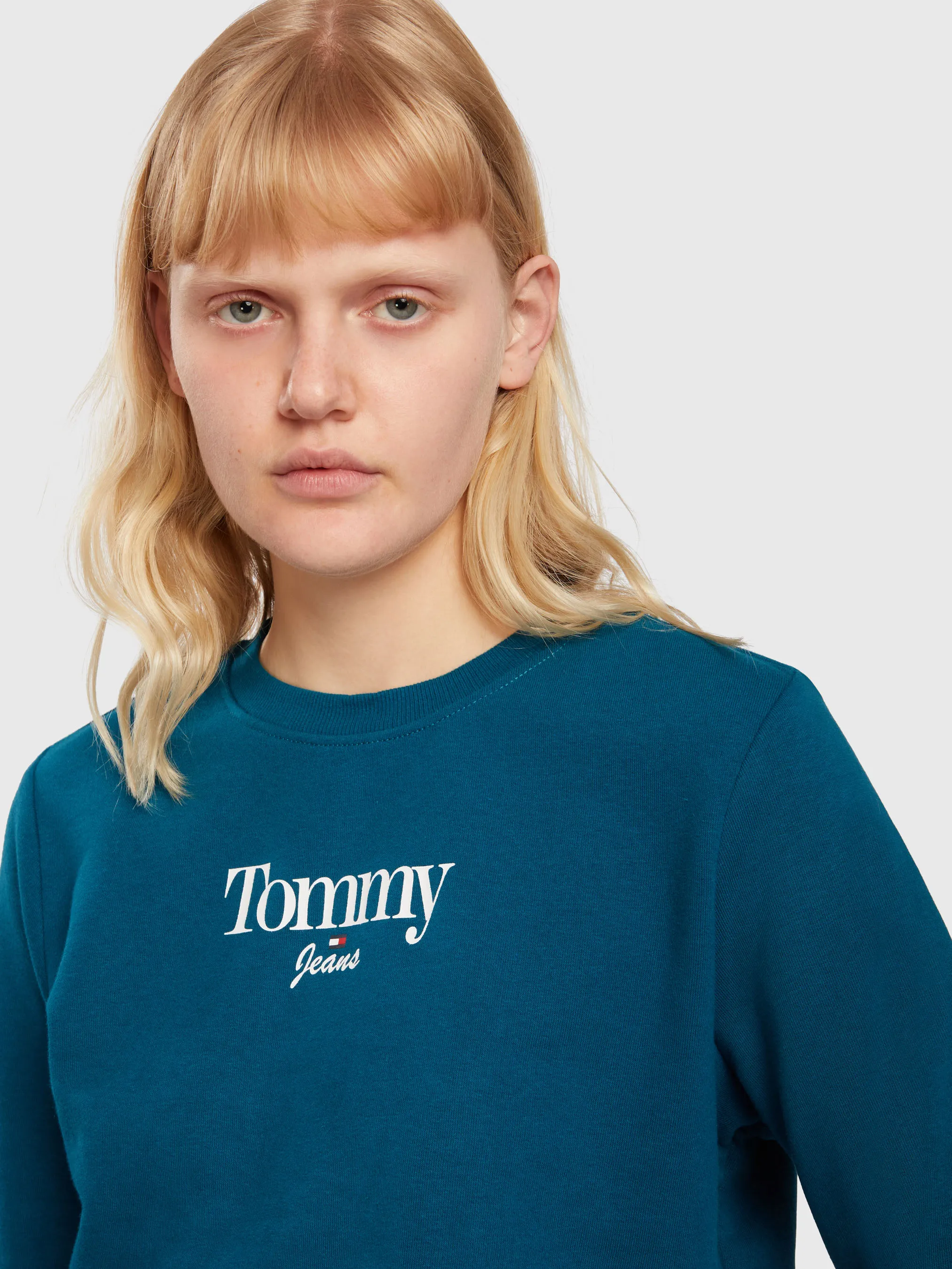 Essential Logo Crew Neck Sweatshirt | Sweatshirts & Hoodies | Tommy Jeans