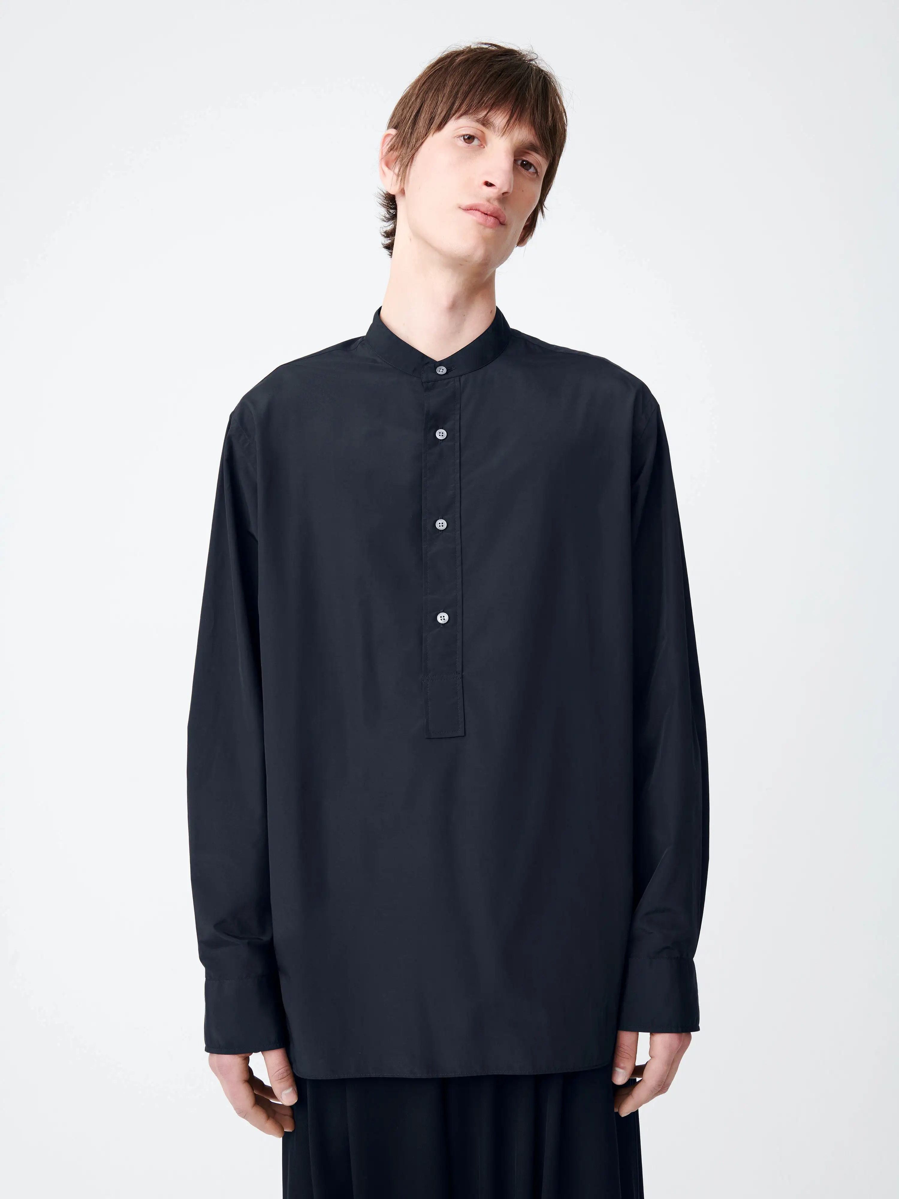 Key Shirt in Darkest Navy