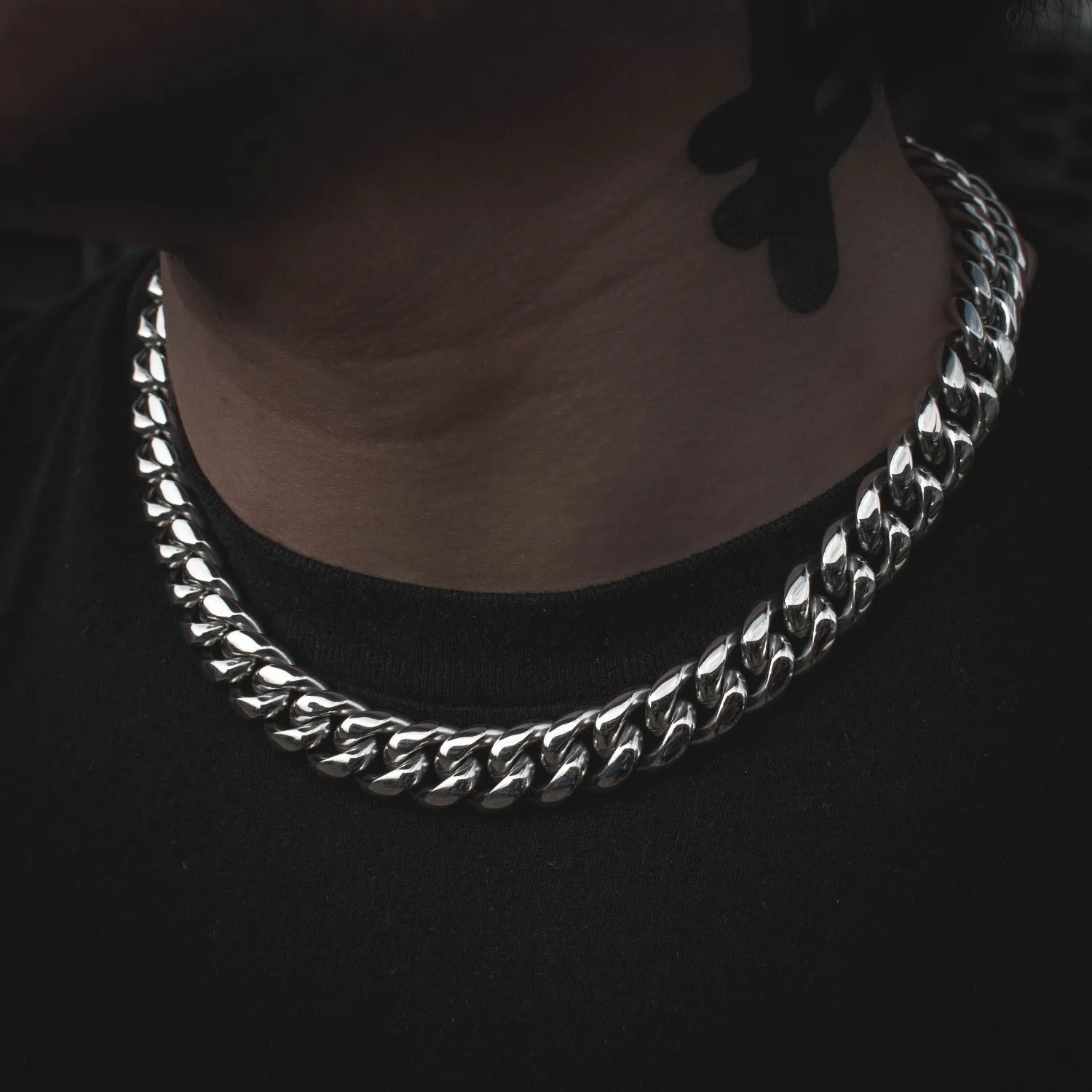 Miami Cuban Link Chain in White Gold (14mm)