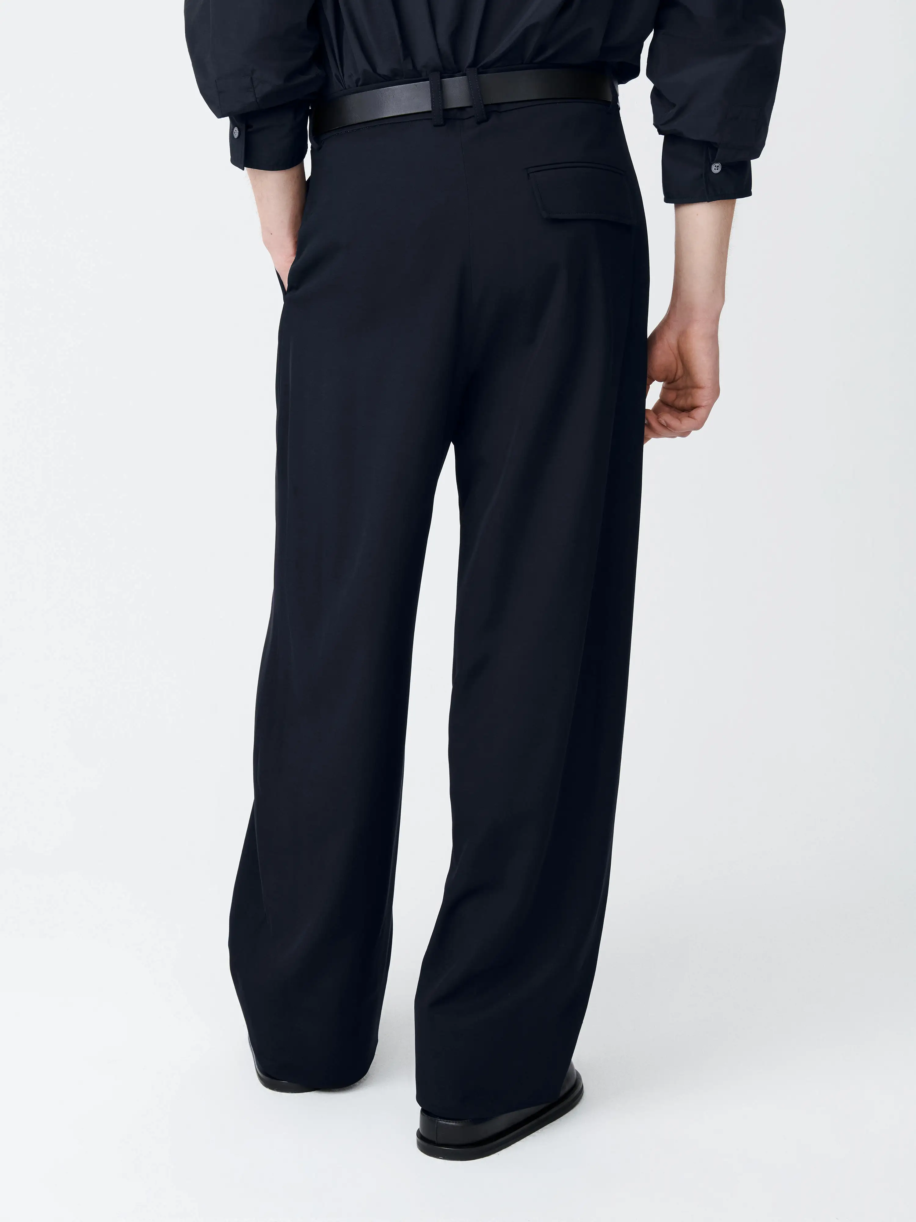 Nemo Pant in Darkest Navy