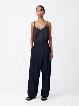 Nika Tropical Wool Pant in Darkest Navy