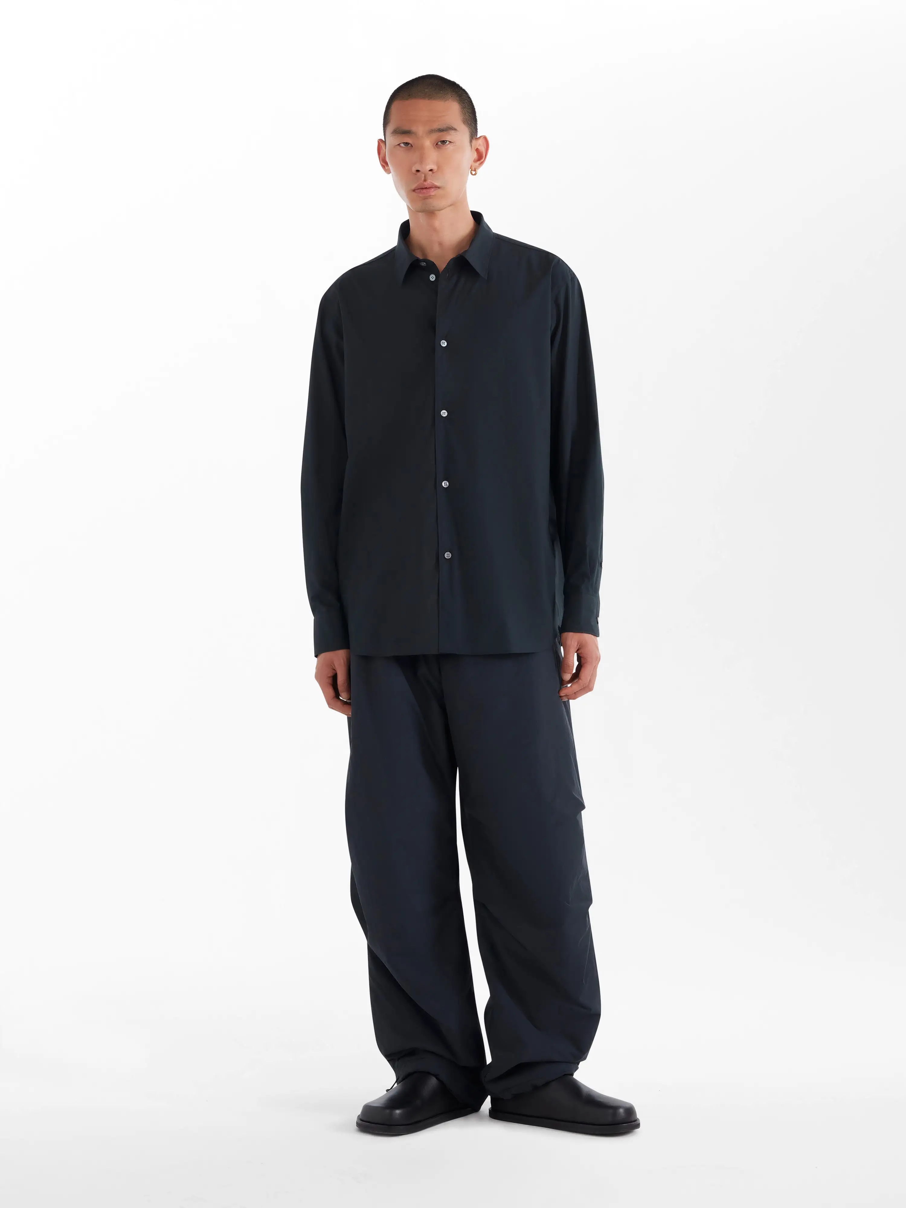 Santo Shirt in Darkest Navy