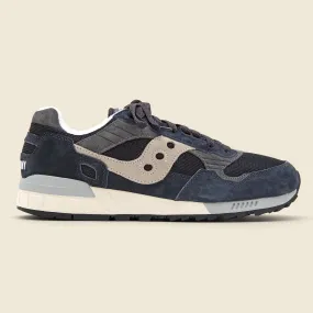 Shadow 5000 Essential Sneaker - Navy/Cream