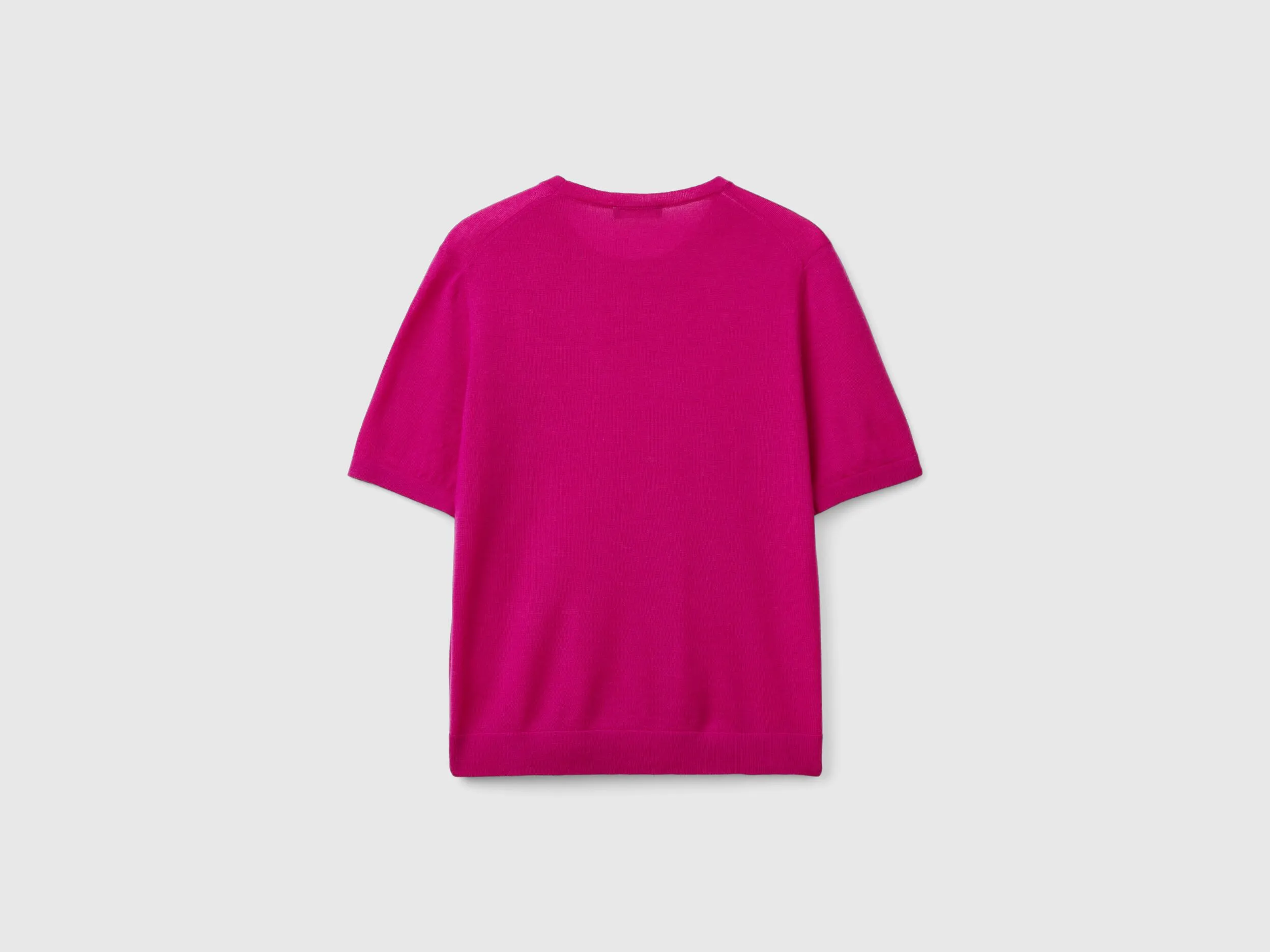 Short sleeve sweater in pure Merino wool - Cyclamen | Benetton