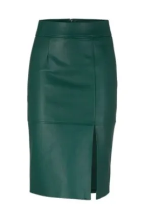 Slim-fit pencil skirt in grained leather