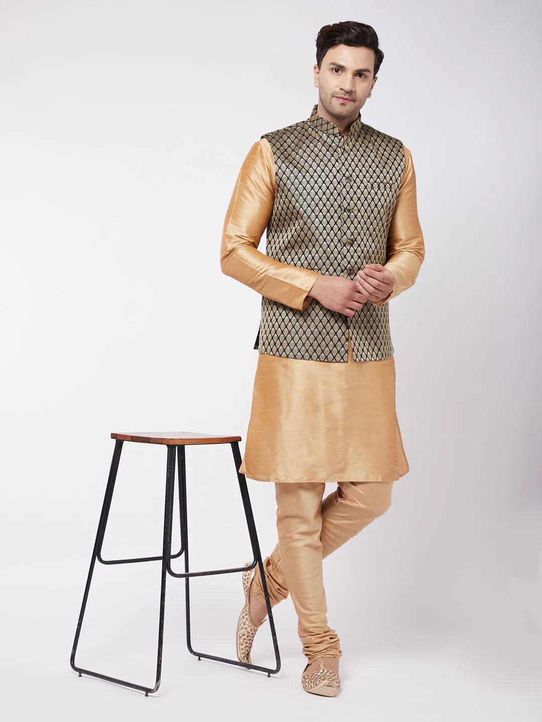 VM BY VASTRAMAY Men's Rose Gold Silk Blend Kurta And Pyjama With Black Woven Nehru Jacket